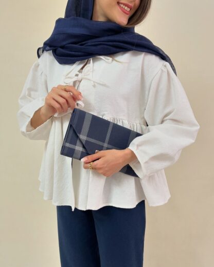 شومیز عروسکی طرح پیونی نمای سه رخ چپ